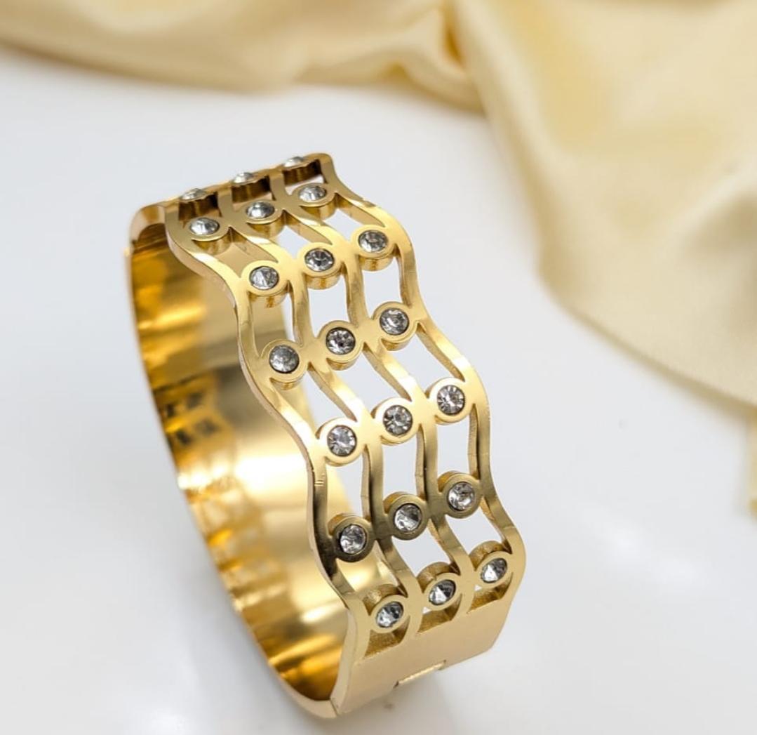 Luxury Crystal Lattice Gold-Plated Anti-Tarnish Bracelet for Women