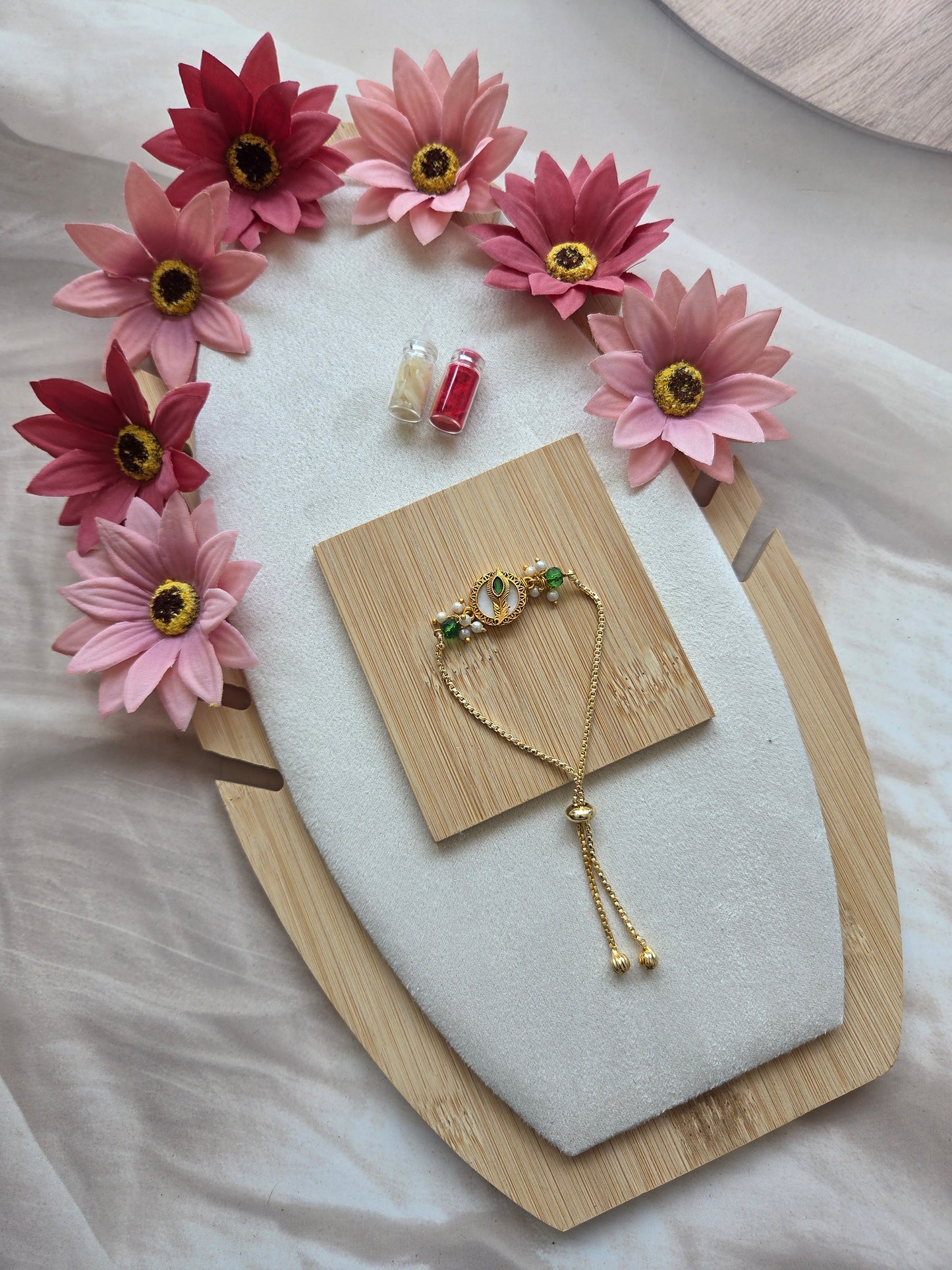 Goldan chain bracelets