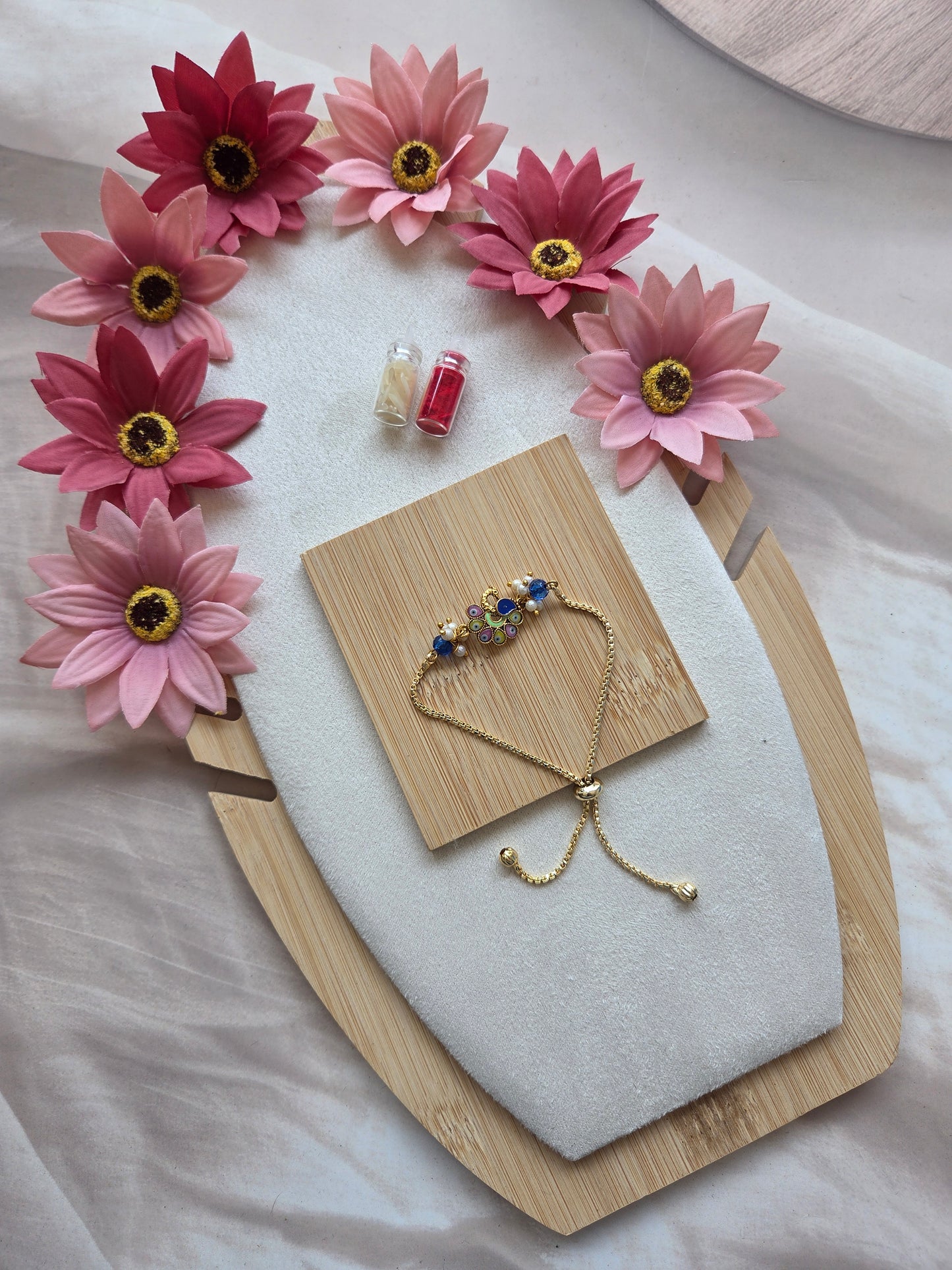 Goldan chain bracelets